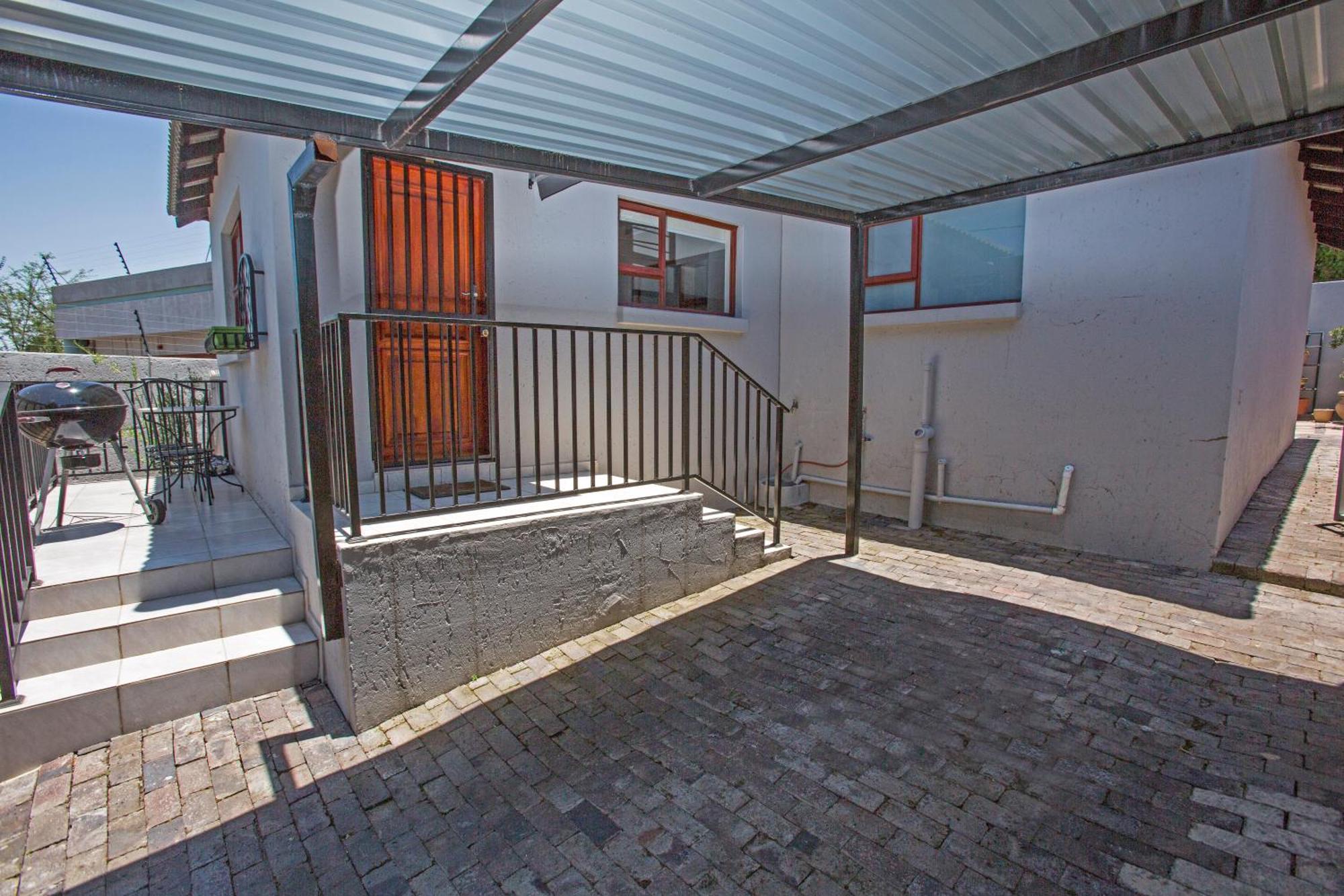 Spacious Garden Cottage Johannesburg Buitenkant foto